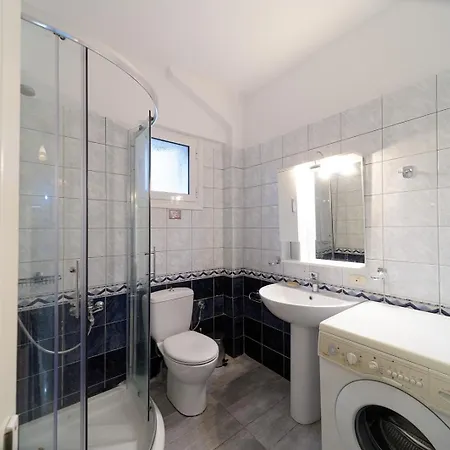 Apartment Spyros Perigiali